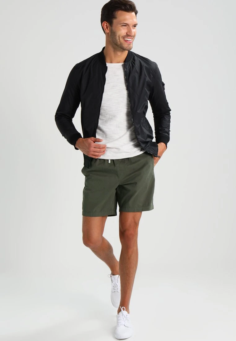 Pier One ShortsKhaki Uomo Bermuda PI922FA15-N11 - immagine 2