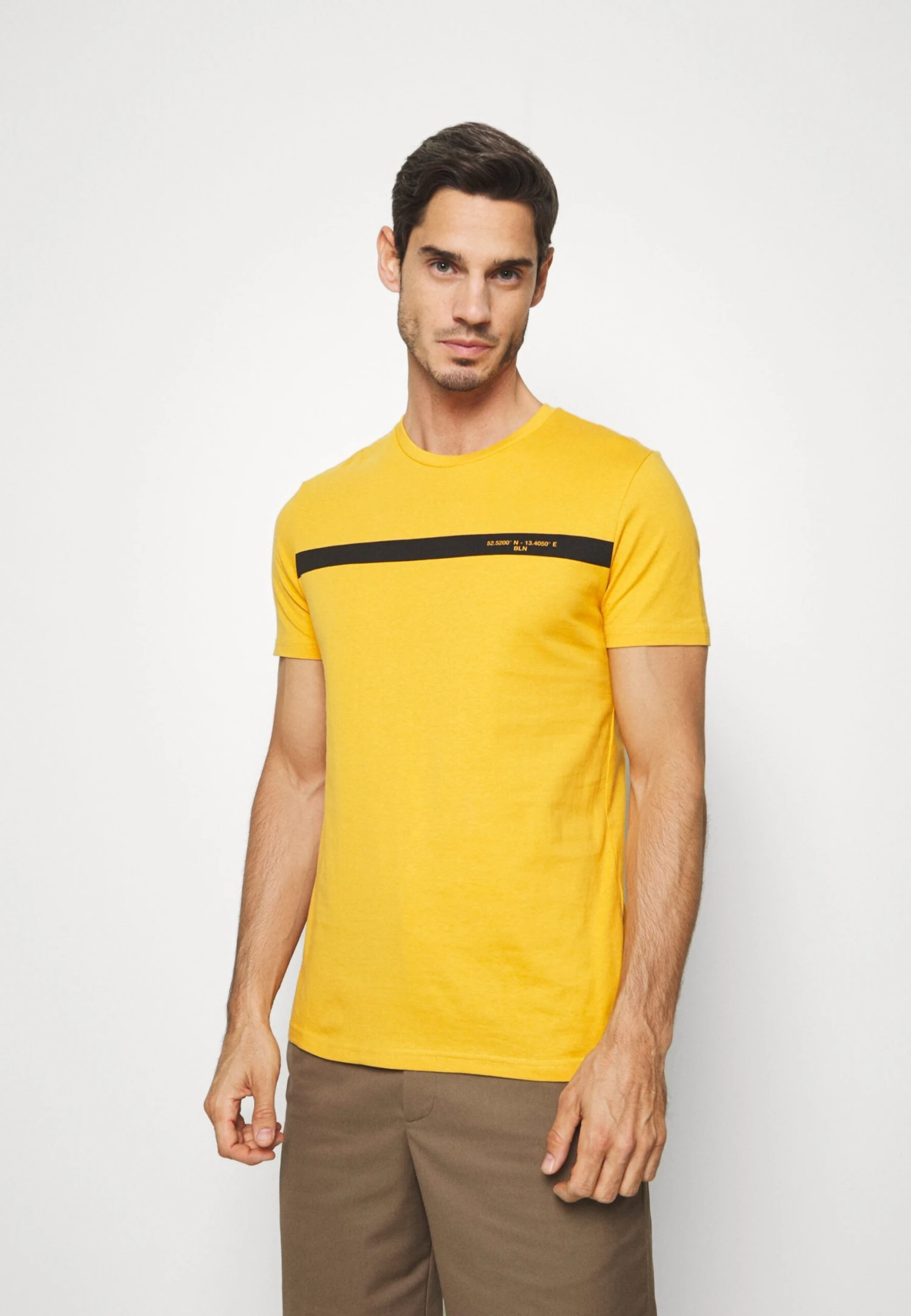 Pier One T-Shirt Con StampaYellow Uomo T-shirt E Polo PI922O0PS-E11