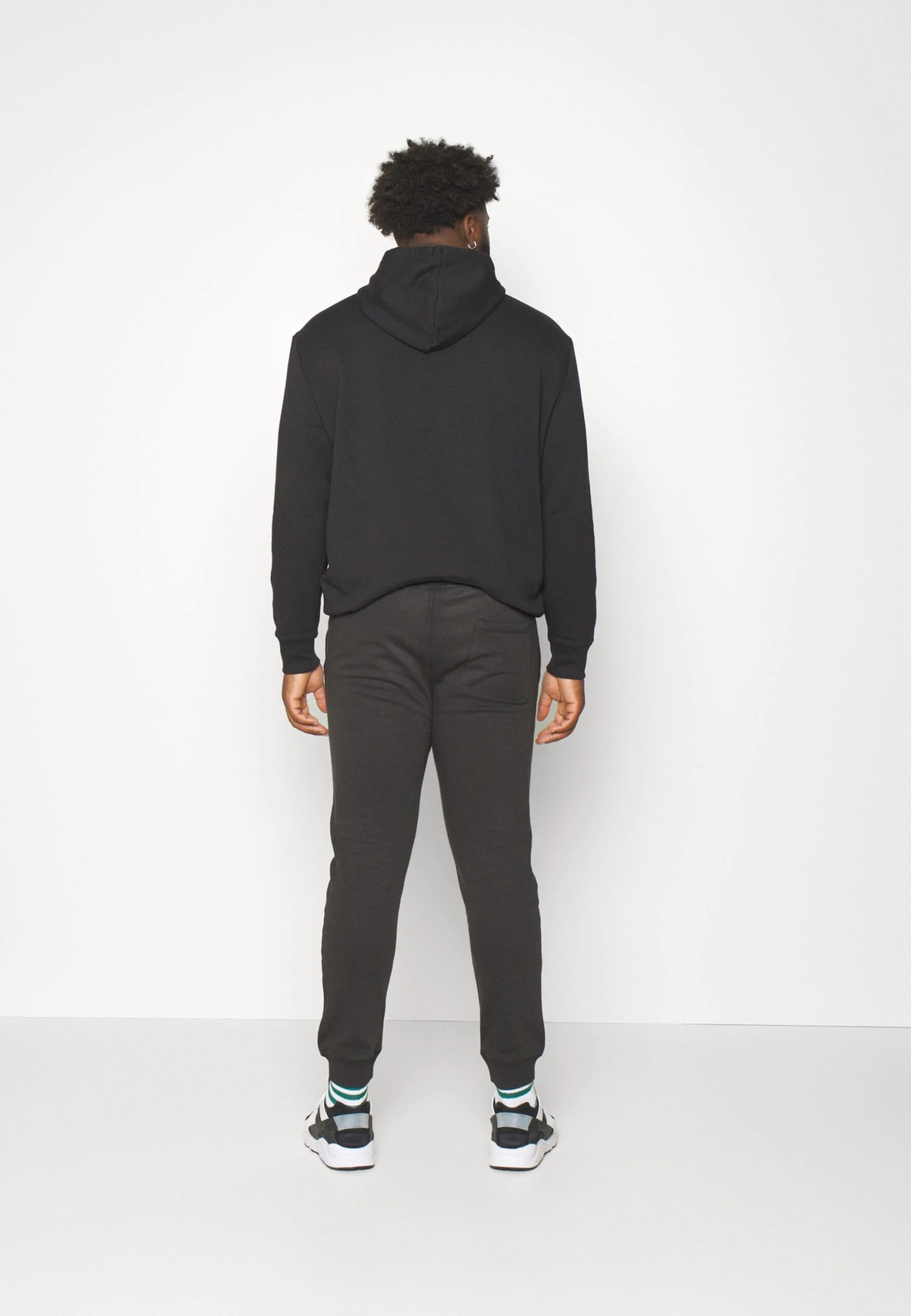 Pier One Pantaloni SportiviBlack Uomo Pantaloni PI922E051-Q11 - immagine 3