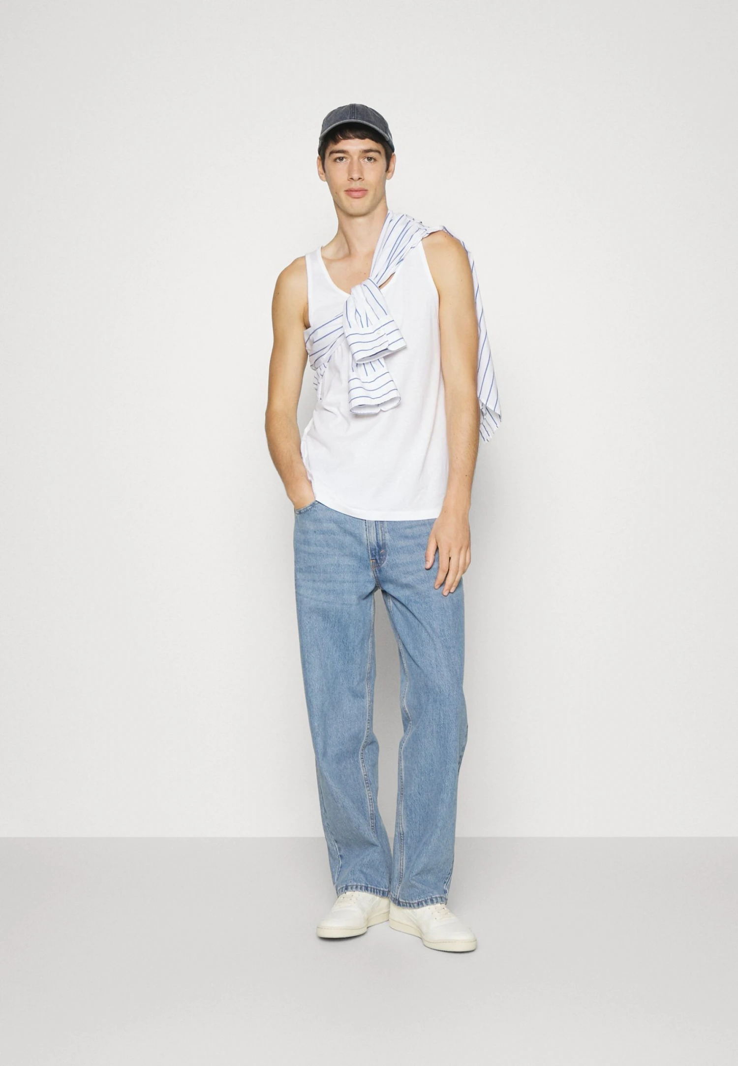 Pier One 5Pack - Top - White