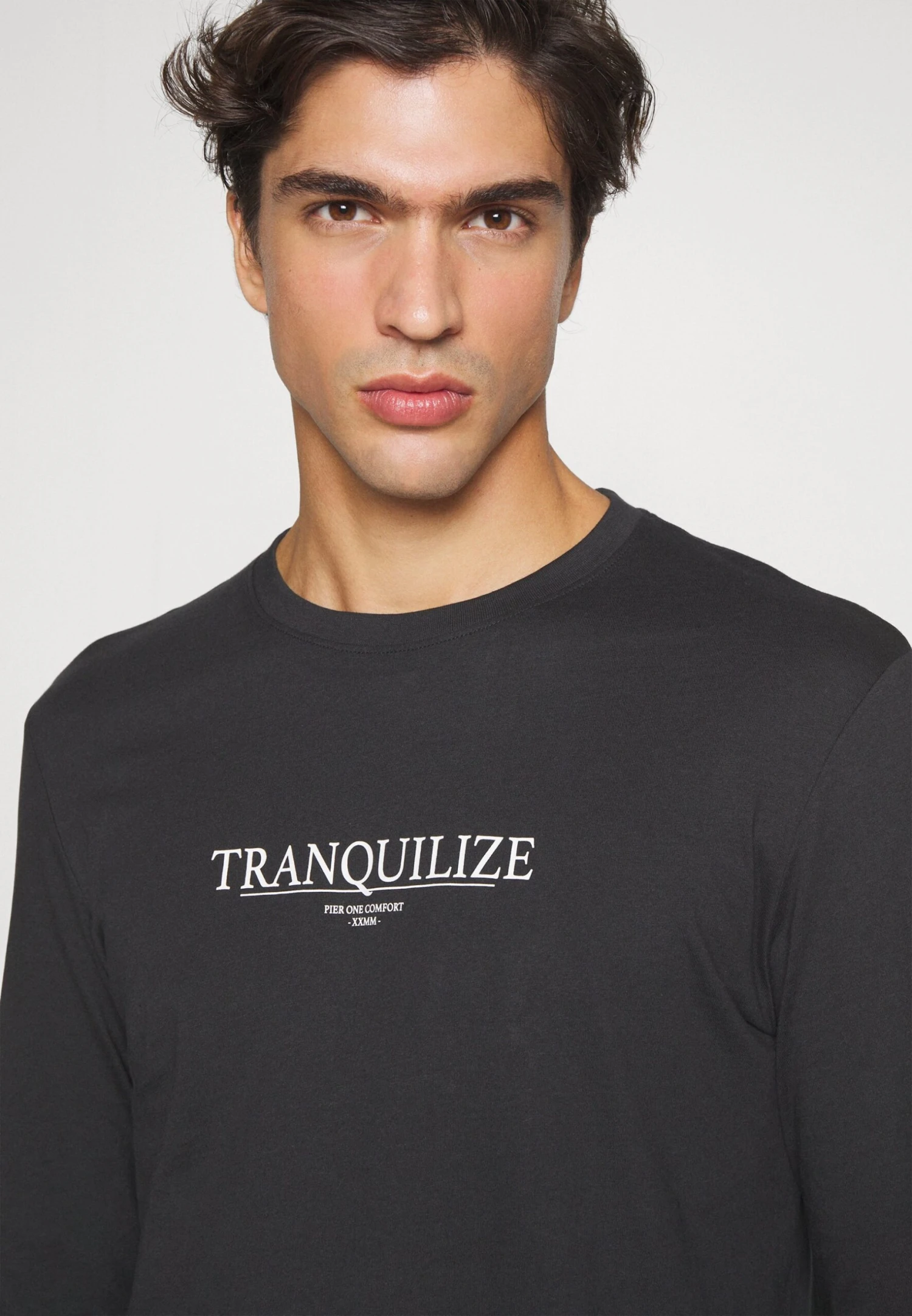 Pier One Maglia Del PigiamaBlack Uomo Per La Notte PI982N00D-Q11 - immagine 5