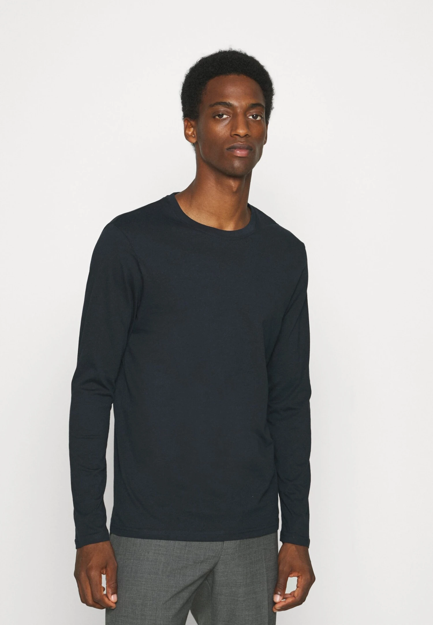 Pier One 5 PackMaglietta A Manica LungaDark Blue/Turquoise/White Uomo T-shirt E Polo PI922O0RB-K11 - immagine 5