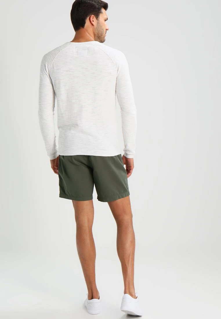 Pier One ShortsKhaki Uomo Bermuda PI922FA15-N11 - immagine 3