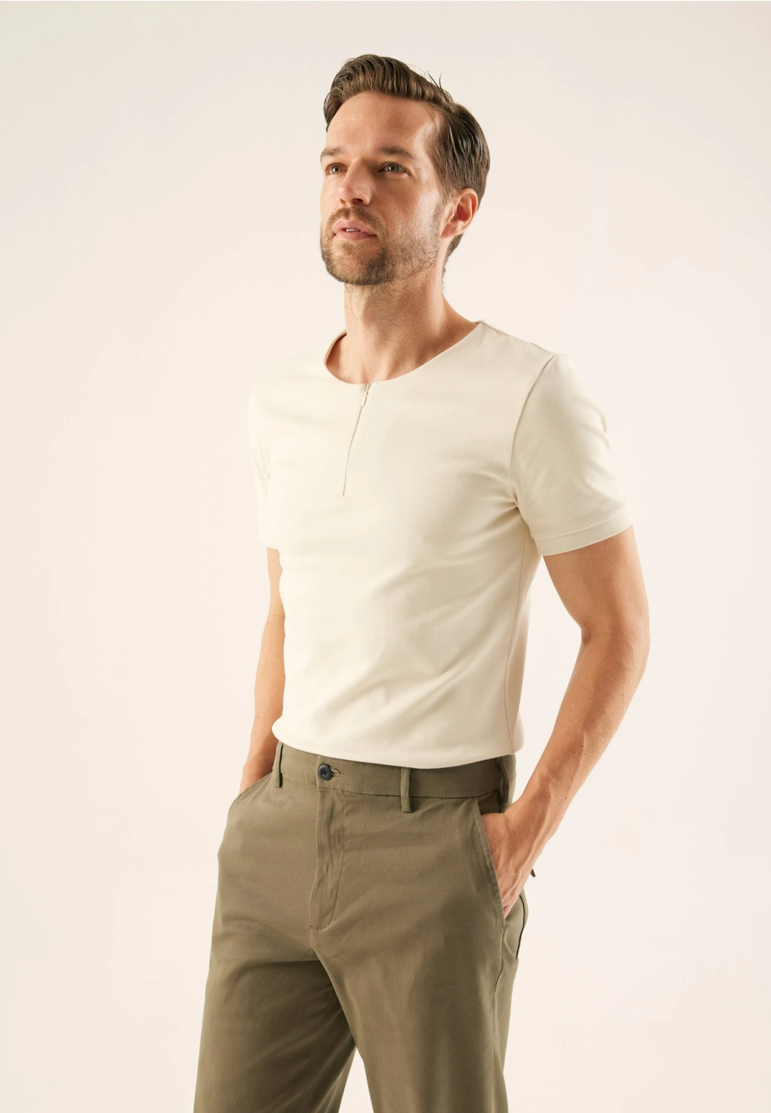 Pier One T-Shirt BasicOff-White Uomo T-shirt E Polo PI922O0YJ-A11 - immagine 2