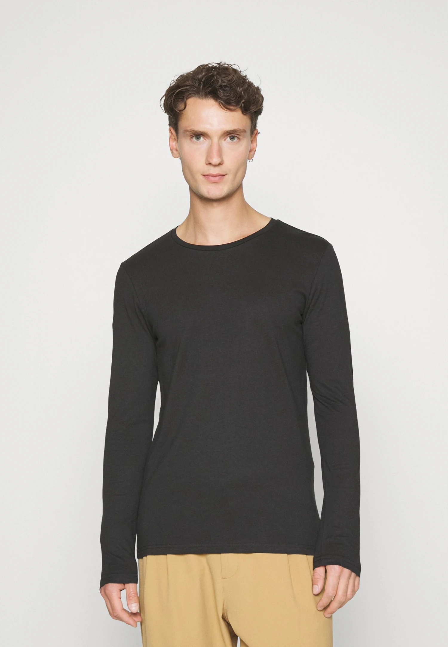 Pier One 2 PackMaglietta A Manica LungaBlack/Mottled Dark Grey Uomo T-shirt E Polo PI922O0GT-Q13 - immagine 4