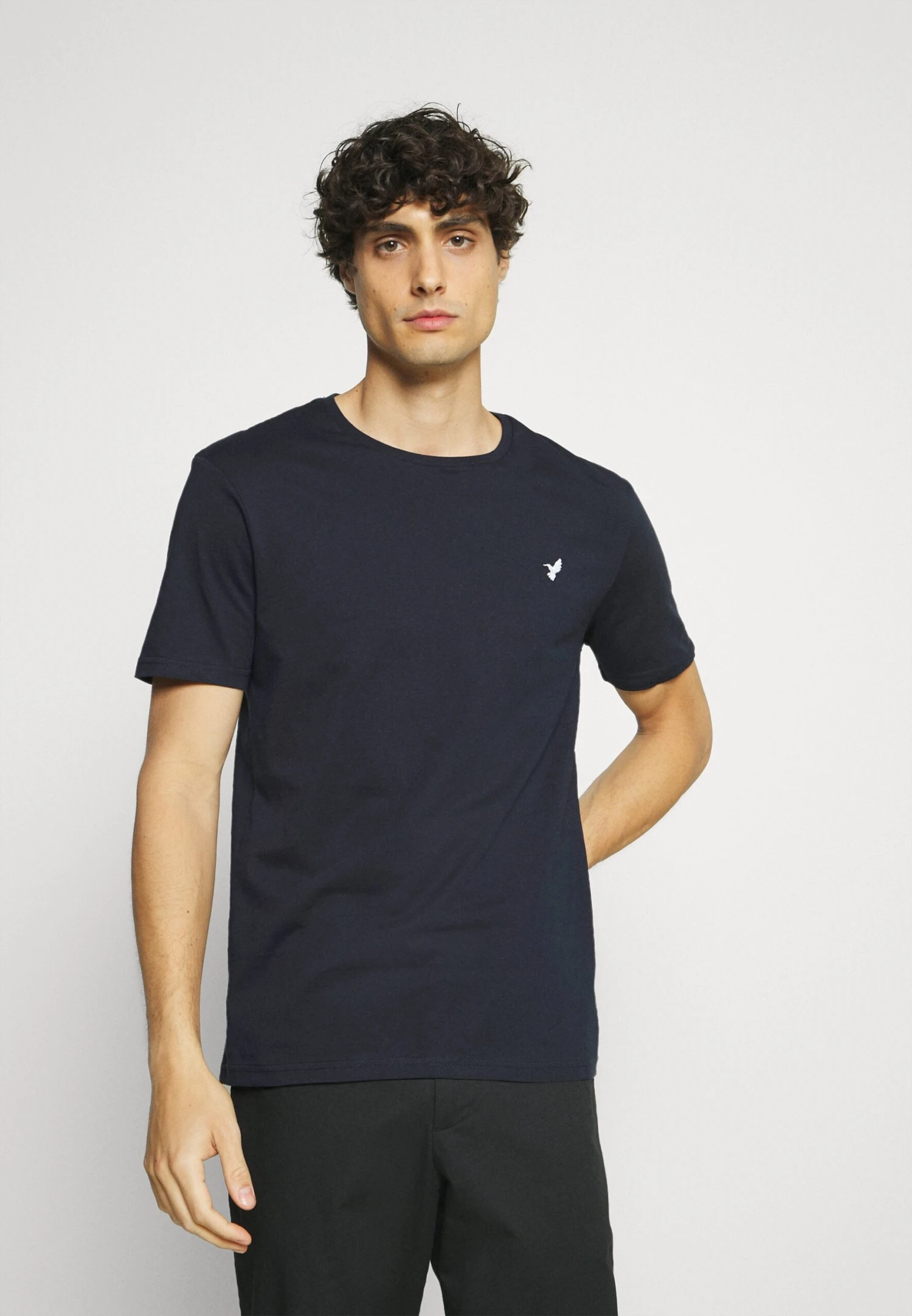 Pier One 5 PackT-Shirt BasicWhite/Black/Dark Blue Uomo T-shirt E Polo PI922O0TV-A11 - immagine 5