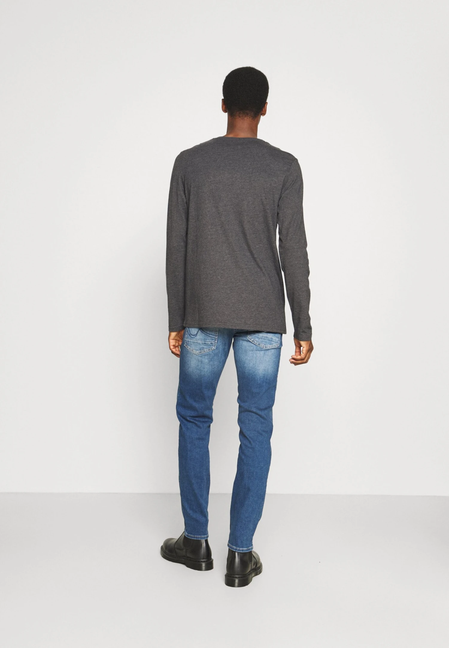 Pier One 2 PackMaglietta A Manica LungaDark Grey/Black Uomo T-shirt E Polo PI922O0GT-C11 - immagine 3