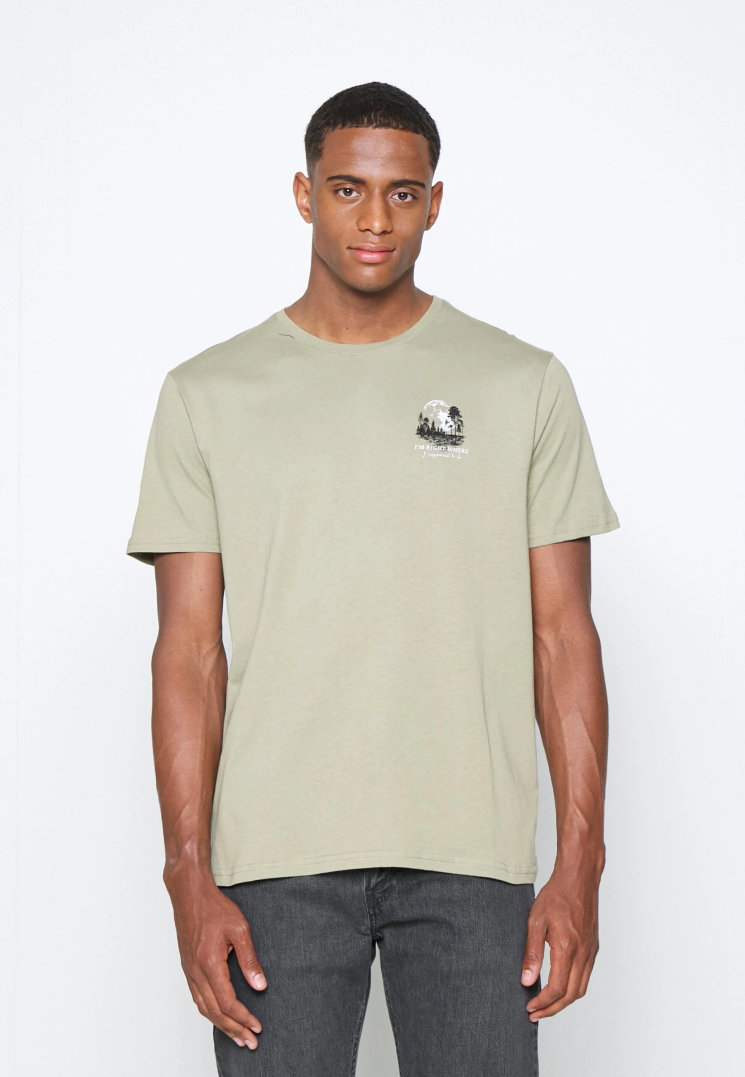 Pier One Moon Scene Graphic T-ShirtT-Shirt Con StampaOlive Uomo T-shirt E Polo PI922O0VY-N11 - immagine 4