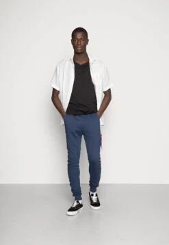 Pier One 3 Pack T-Shirt BasicBlack Uomo T-shirt E Polo PI922O0GO-Q11