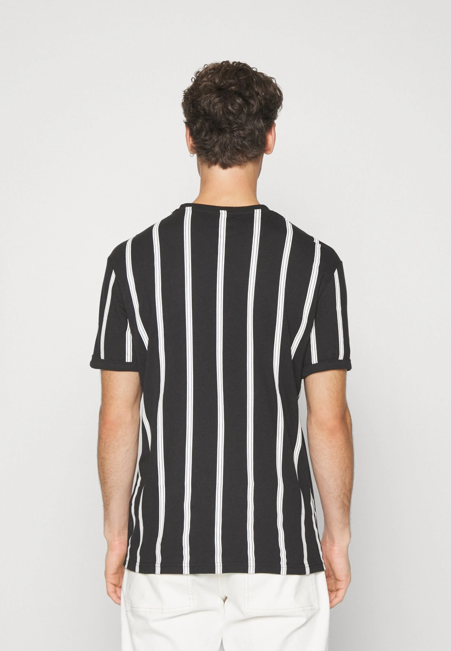 Pier One T-Shirt Con StampaBlack Uomo T-shirt E Polo PI922O0YR-Q11 - immagine 3