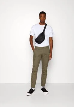 Pier One 2 Pack - Pantaloni Cargo - Olive/Black